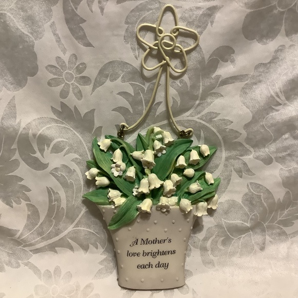 Sheer Inspiration item no 28913 mother decorative lily of the valley flower pot - Picture 6 of 6